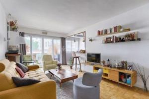 Picture of listing #330621757. Appartment for sale in Paris