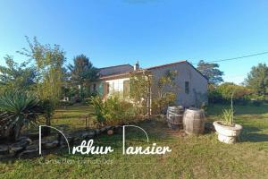 Picture of listing #330629623. House for sale in Saint-Seurin-de-Prats