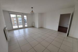 Thumbnail of property #330631347. Click for details