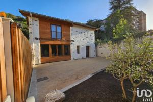 Picture of listing #330640108. House for sale in Gières