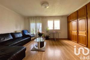 Picture of listing #330642093. Appartment for sale in Le Plessis-Bouchard