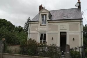 Picture of listing #330645300. House for sale in La Chartre-sur-le-Loir