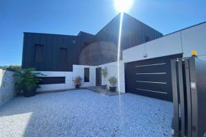 Picture of listing #330646959. House for sale in Vaux-sur-Mer