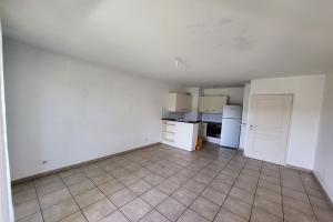 Thumbnail of property #330650107. Click for details