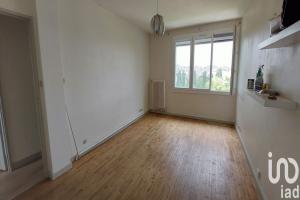 Picture of listing #330652391. Appartment for sale in Poitiers