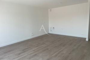 Thumbnail of property #330653018. Click for details