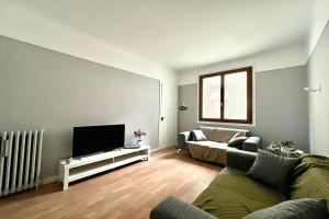 Picture of listing #330658398. Appartment for sale in Paris