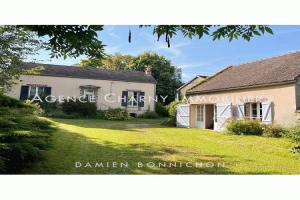 Picture of listing #330665326. House for sale in La Celle-Saint-Cyr