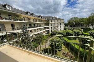 Picture of listing #330673922. Appartment for sale in Versailles