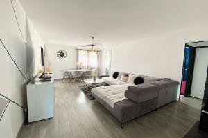 Picture of listing #330676826. Appartment for sale in Marseille
