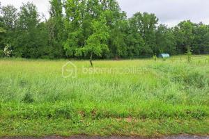 Picture of listing #330686049. Land for sale in Ribérac