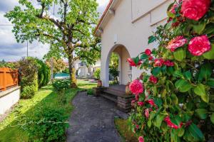 Picture of listing #330695675. House for sale in Pau