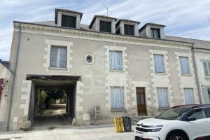 Photo de l'annonce nº 330701901. Bâtiment à vendre sur Sainte-Maure-de-Touraine