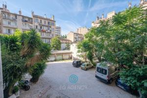 Picture of listing #330702930. Appartment for sale in Marseille