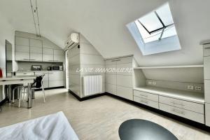 Picture of listing #330704034. Appartment for sale in Paris
