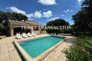 Picture of listing #330705463. House for sale in Uzès