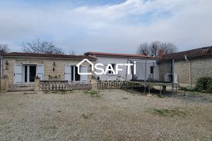 Picture of listing #330706242. House for sale in Loiré-sur-Nie