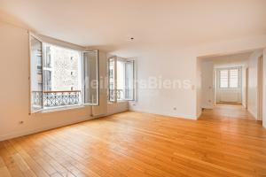 Picture of listing #330724084. Appartment for sale in Paris