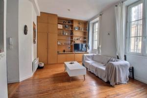 Picture of listing #330724502. Appartment for sale in Bordeaux