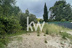Picture of listing #330730914. Land for sale in Puyricard