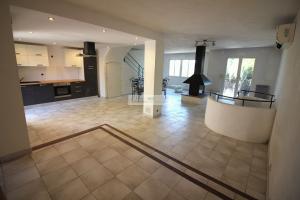 Picture of listing #330733208. Appartment for sale in Peymeinade