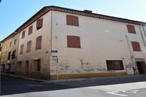 Picture of listing #330740468. Building for sale in Quillan