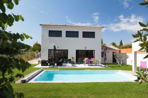 Picture of listing #330742709. House for sale in Istres