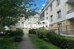 Picture of listing #330747505. Appartment for sale in Osny