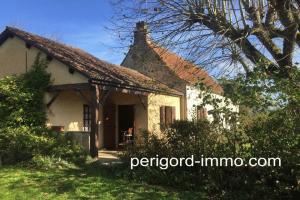 Picture of listing #330748824. House for sale in Trémolat
