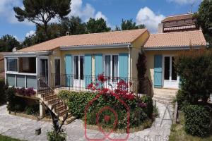 Picture of listing #330750715. House for sale in Six-Fours-les-Plages