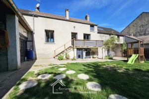 Picture of listing #330750736. House for sale in Villeneuve-la-Guyard