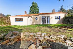 Picture of listing #330751161. House for sale in La Chapelle-Heulin