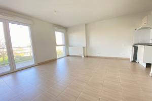 Thumbnail of property #330768847. Click for details