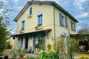 Picture of listing #330769666. Appartment for sale in Pau