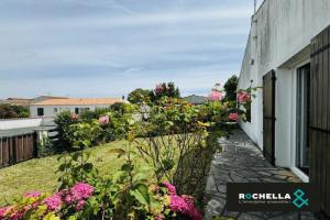Picture of listing #330772047. House for sale in La Rochelle