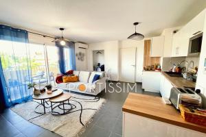 Picture of listing #330772300. Appartment for sale in Saint-Laurent-du-Var