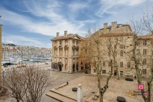 Picture of listing #330772605. Appartment for sale in Marseille