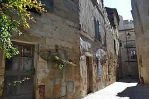 Picture of listing #330773110. House for sale in Uzès