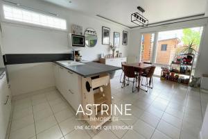 Picture of listing #330773700. Appartment for sale in Saint-Priest