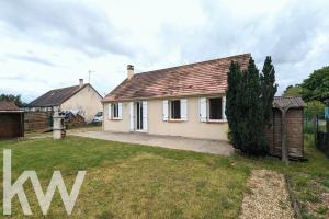 Picture of listing #330774949. House for sale in Châteauneuf-sur-Loire