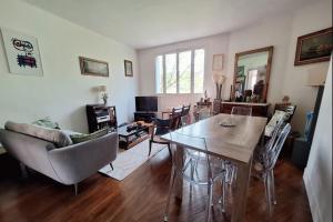 Picture of listing #330777322. Appartment for sale in Paris