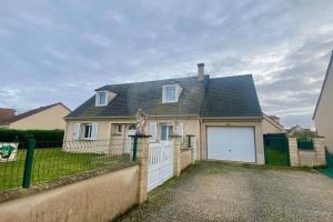 Picture of listing #330787700. House for sale in Étampes