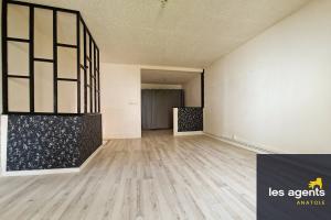 Picture of listing #330788341. Appartment for sale in Saint-Max