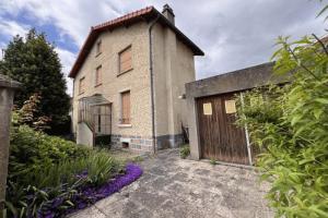 Picture of listing #330791680. House for sale in Clermont-Ferrand