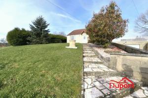 Thumbnail of property #330794391. Click for details