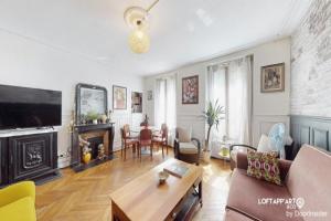 Picture of listing #330796076. Appartment for sale in Paris