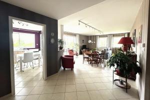 Picture of listing #330802194. Appartment for sale in Châtillon-sur-Chalaronne