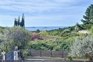 Picture of listing #330810069. House for sale in Bandol