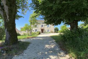Picture of listing #330811066. House for sale in Saint-Séverin
