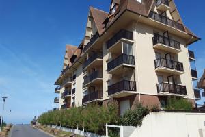 Picture of listing #330821339. Appartment for sale in Cabourg